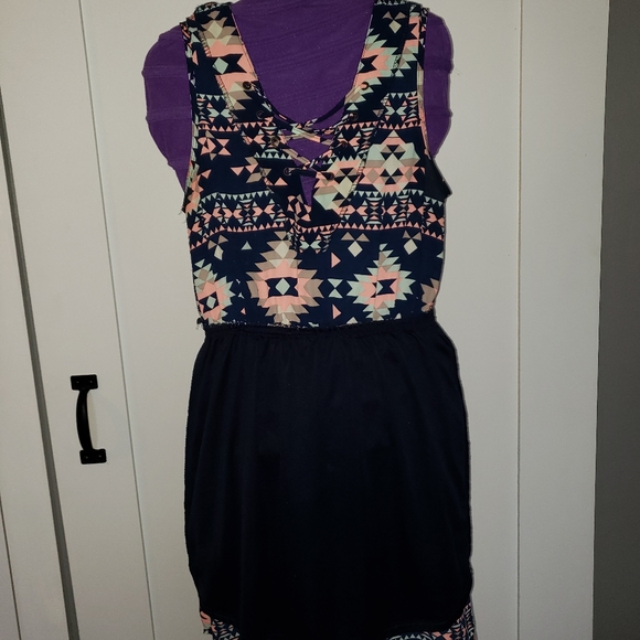 SOLD Southwest Sundress - Picture 10 of 13